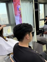 -藤野造型烫发染发