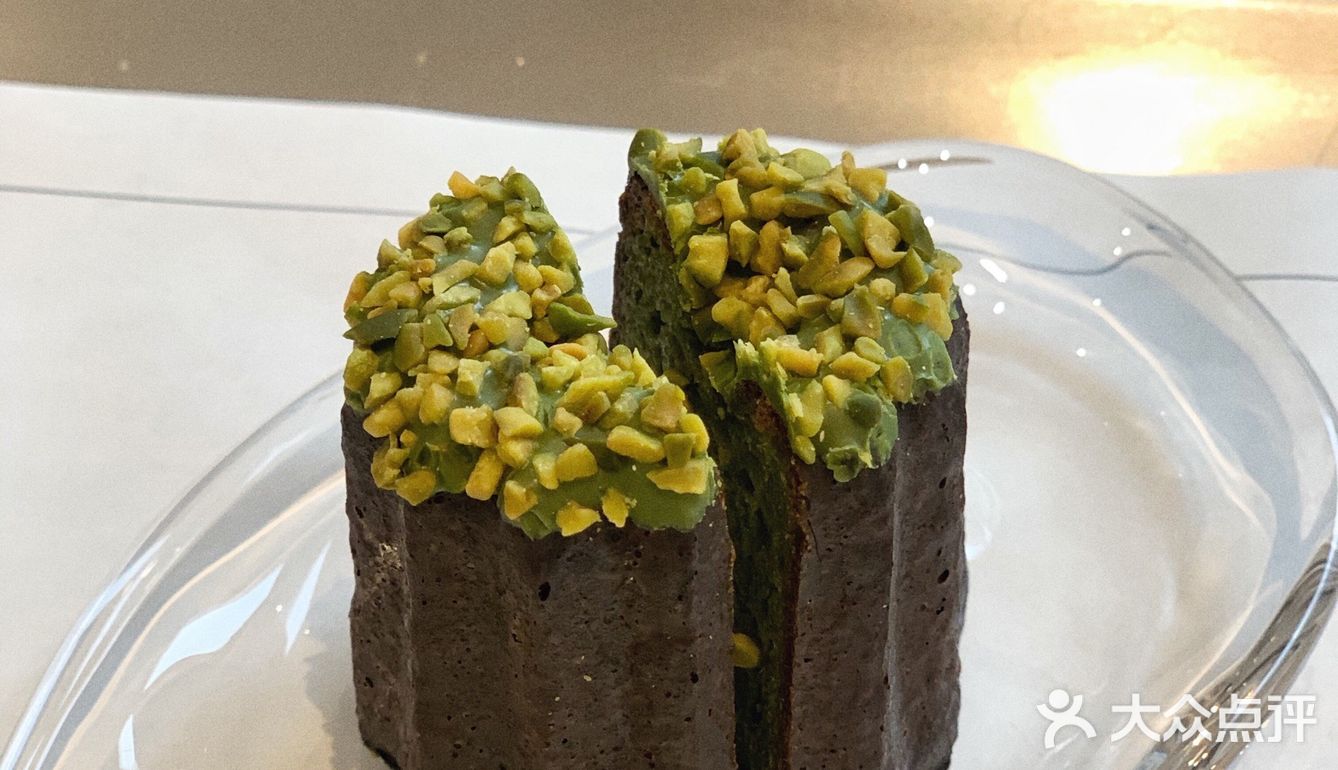 广州探店 | 冷感奶油风 | 外貌与实力并存的Cafe