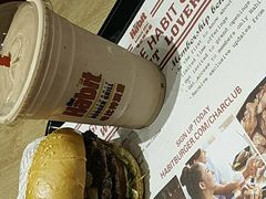 -The Habit Burger Grill 哈比特汉堡(爱琴海店)