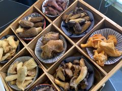 -野菌皇海景野生菌火锅(滨海大道店)