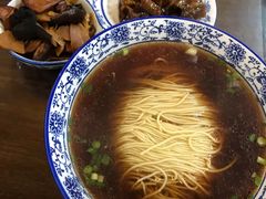 红汤面底-裕兴记•蟹黄面馆(人民广场店)