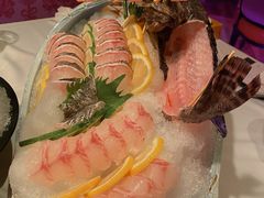 -翡翠小城·海鲜豆捞·广式点心(老佛爷店)