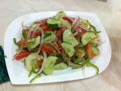 凉拌洋葱西红柿黄瓜-维吾尔餐厅(宜山路店)