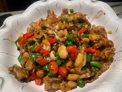 青椒紫苏牛蛙-蛙蛙叫·干锅年代(钻石广场店)