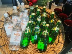 -星巴克(广州南站A18检票口楼上)