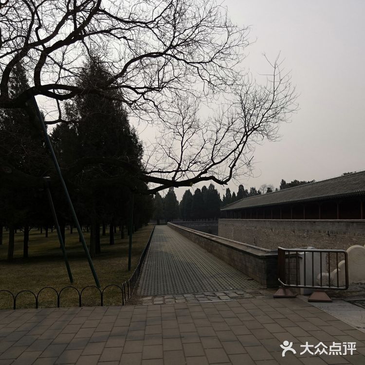 门票价格  公园分淡旺季。旺季联票28元