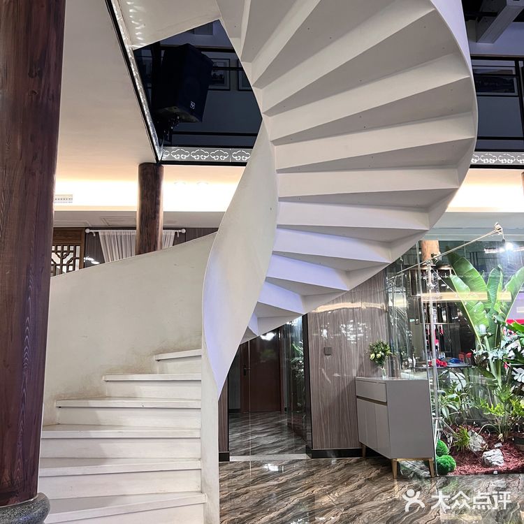 遇见•创意融合菜[调皮] 一个不像餐厅的餐厅🍴