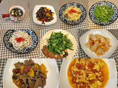 -爱的果实月嫂育婴师(世纪东方店)