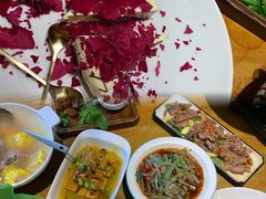 -隔壁老王·家常云南菜(花巷店)