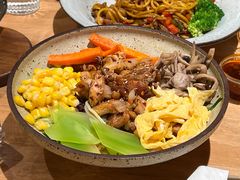 -上芽食集(德思勤店)