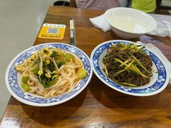 -王菊美食街·王菊面馆(总店)