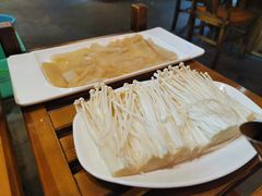 -滇福记天麻竹荪鸡火锅