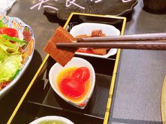 -铭牛烧肉·和牛海鲜自助(高新月牙湖店)