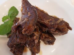 小黄鱼-品悦酒店(三林古镇店)