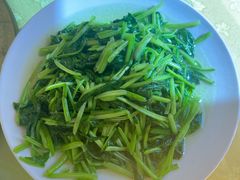 -卿园芳远·正宗石鼓白鸭汤