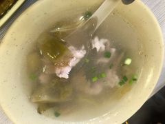酸菜肉片汤-圆宝台湾小吃(迎津街店)