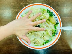 -吕氏馄饨包子大排档