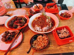 -老闵田螺馆·南昌特色小炒(梦时代店)