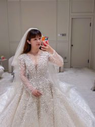 点击看大图 -Renee芮亦婚纱