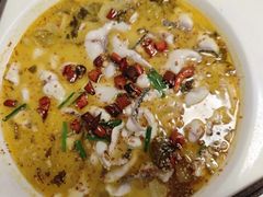 招牌酸菜鱼-酸婆娘江湖川菜(紫竹路店)