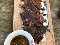 酱驴肉-乔家小院•本地小海鲜•非遗驴肉(万年泉路店)