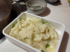 -喃喃椰·糟粕醋·椰子鸡火锅(七堡花园店)