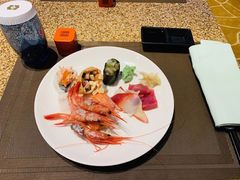 -怡咖啡海鲜自助餐厅(浦东香格里拉店)