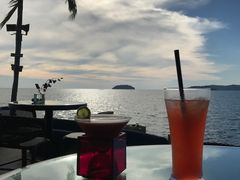 -Sunset Bar(丹绒亚路香格里拉店)
