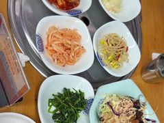 -亲昵春川鸡排(韩国美食街店)