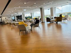 -上海宝信宝马4S店