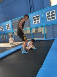 -哆啦爱梦儿童乐园(住邦城市广场店)