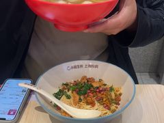 -小杨生煎(浦江欢乐颂店)
