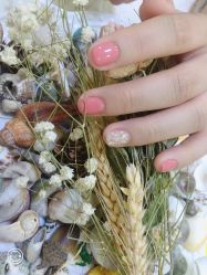 -U mi Nail美甲工作室