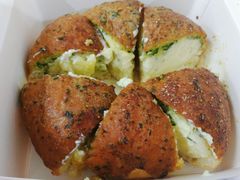 蒜你狠面包-罗森尼娜(德思勤店)