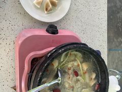 -墨脱石锅椰子鸡•海鲜糟粕醋(榆亚路店)
