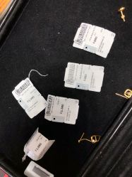 -周大福 CHOW TAI FOOK(新世界百货崇文店)