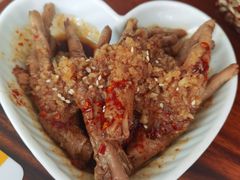 辣卤鸡爪-马头巷·食景园(苏州总店)