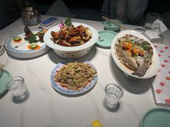 -嗨辣小聚·盘锦河蟹·海鲜烧烤龙虾(盘锦十年好店)