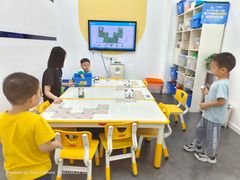 -百变天才机器人编程中心·信奥·无人机·科技特长生(金田广场店)
