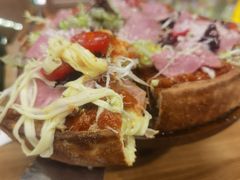 -Dragon Pizza•圆脸龙披萨·牛排餐厅