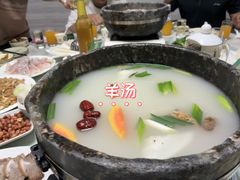 -墨脱石锅椰子鸡•香草鸭•东山羊(大东海店)