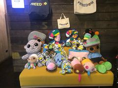 -莓园冰淇淋店