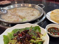 -老来福·非遗酸汤兔(凯旋路店)