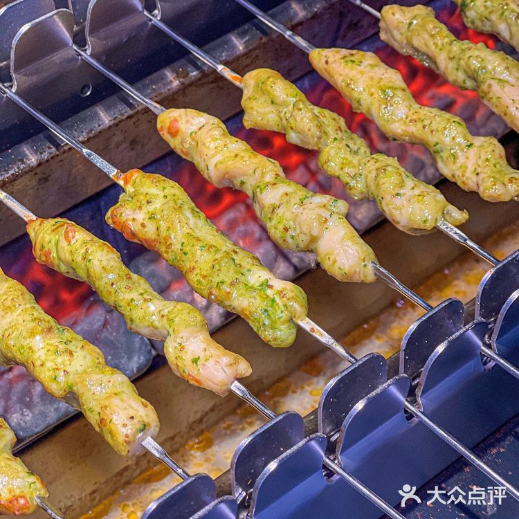 暑期特种兵旅行🍖总算来打卡很久以前羊肉串啦！