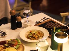 -龙虾酒吧扒房(宁波香格里拉店)