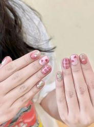 -UMl Nail 尤米美甲美睫半永久