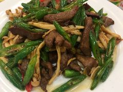 -闯关东东北农家菜(崂山石老人店)