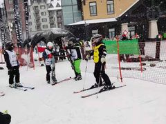 -中旅松花湖滑雪场