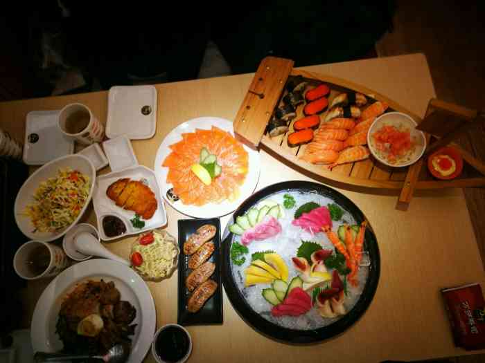 万岁寿司(银石广场店)-"布丁口感挺好的,只是不喜欢吃甜食,这个甜.