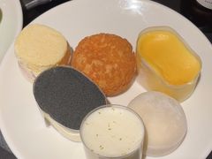 -钱小奴海鲜自助黑金店(杭州滨江龙湖店)